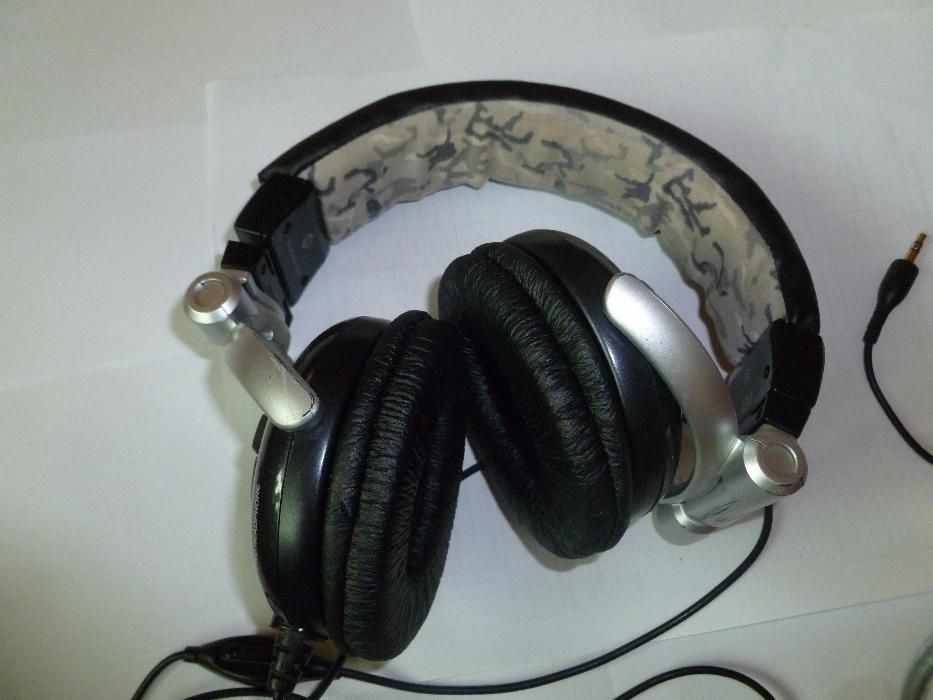 Skullcandy DJ stereo Headphone - професионални слушалки