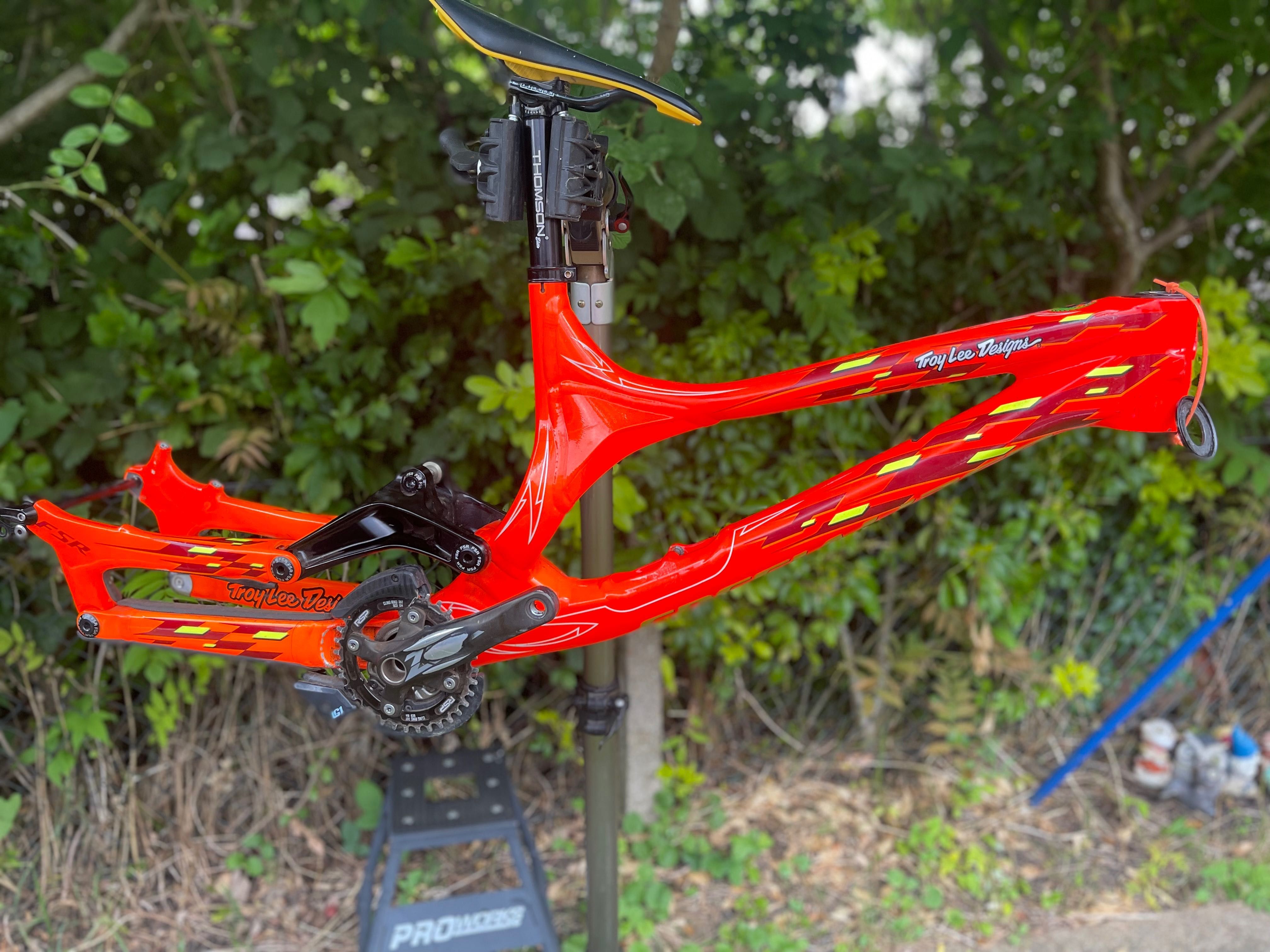 Specialized Demo 8 TLD  рамка не trek scott drag