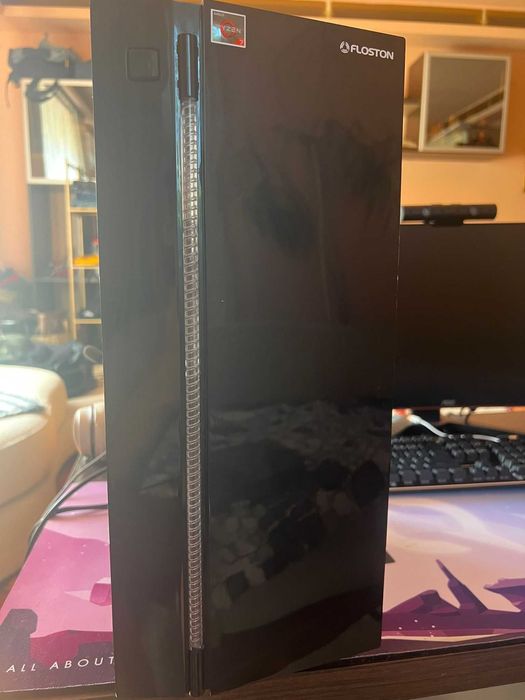 Sistem PC și monitor