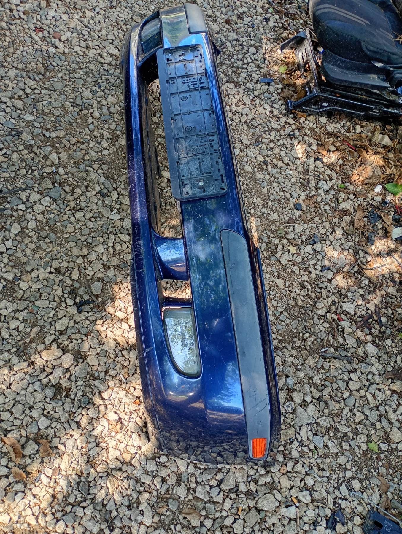 Предна Броня за Volvo V40  2004г