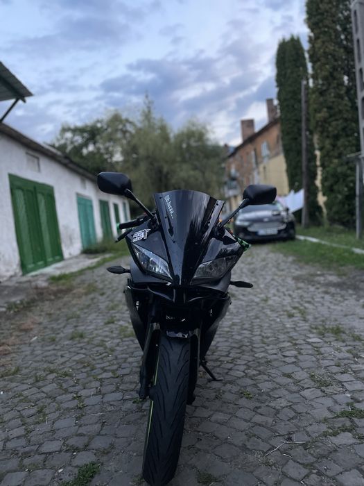 Yamaha YZF R-125