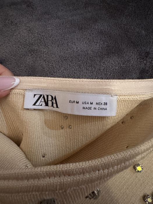 Топ Zara с камъни