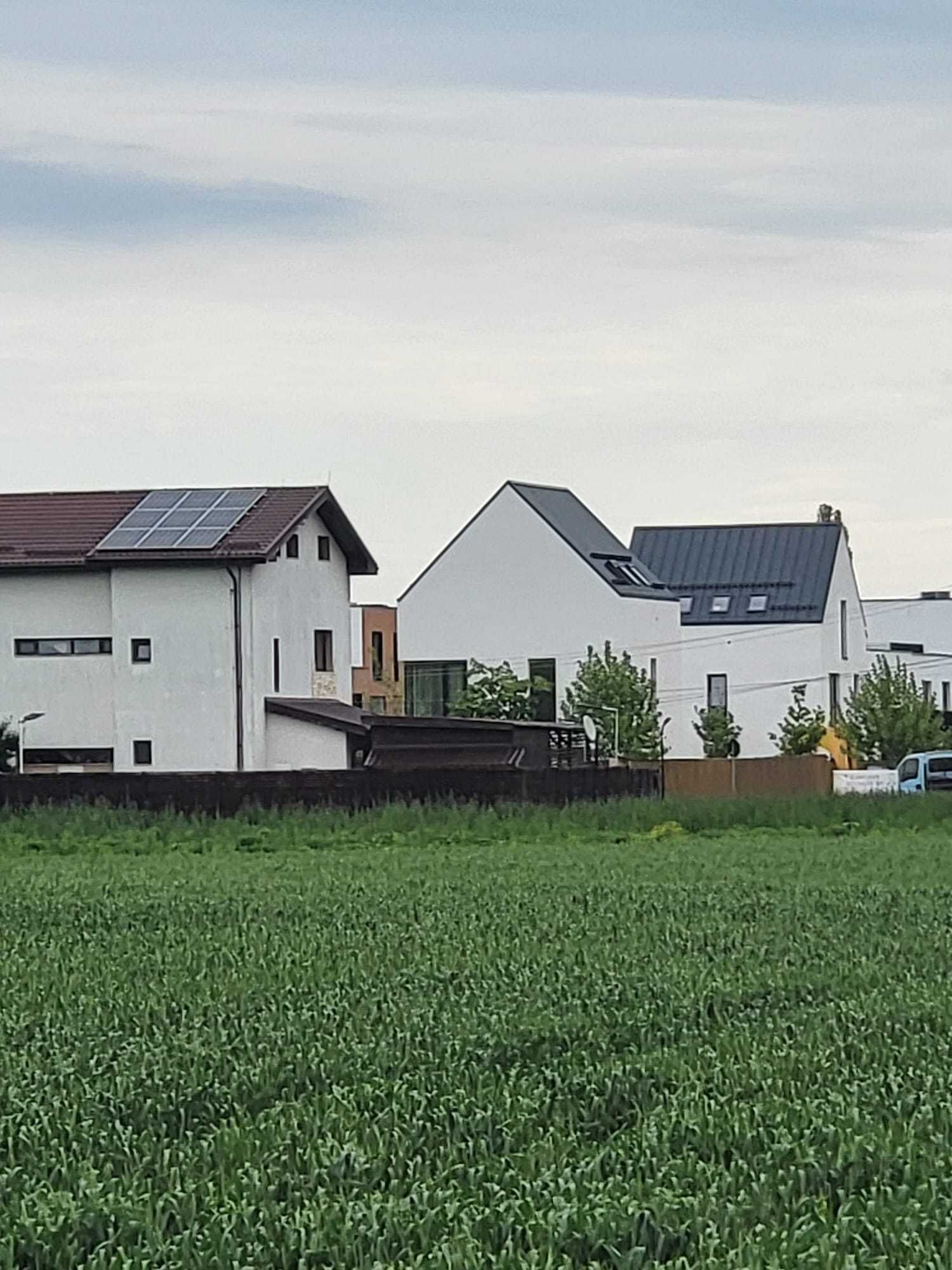 Teren 640mp zona lacului, langa "Colina Lac", 80E/mp, posibil rate