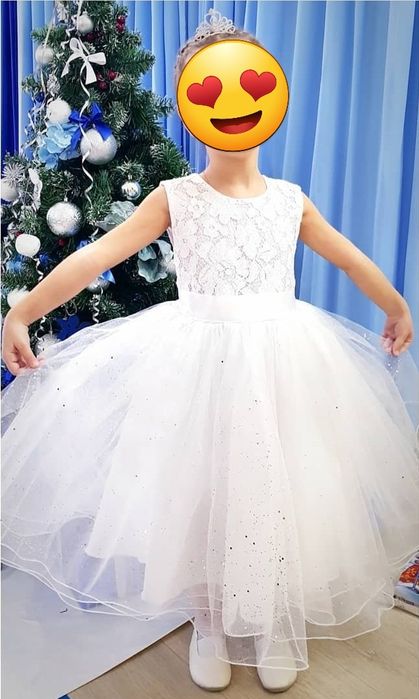 Нарядное платье для девочки