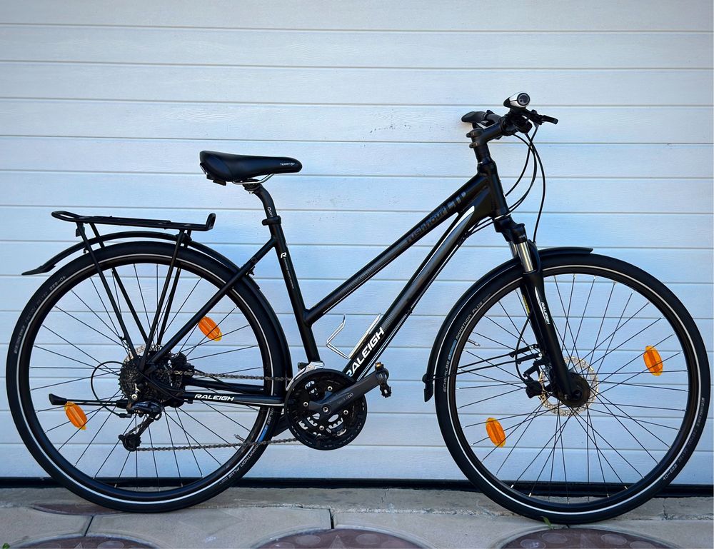 Vand Bicicleta RALEIGH,impecabila,frane hidraulice,echip DEORE!