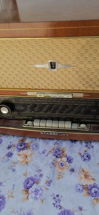 Radio vintage RFT Stassfurt Diamant 8E158I - funcțional, rar, colectie