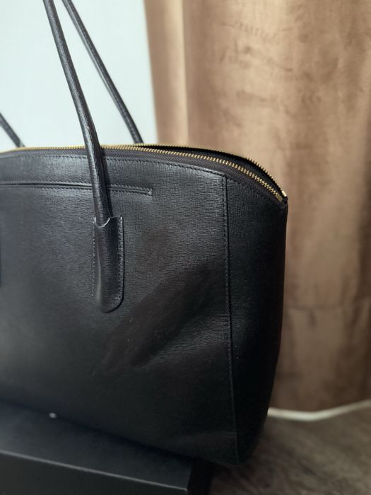 Дамска черна чанта FURLA естествена кожа