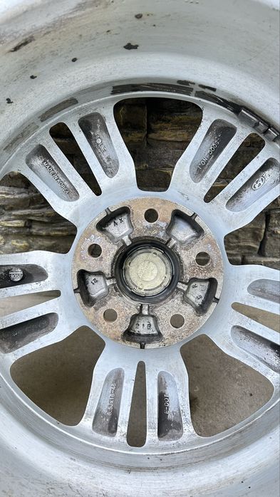 Продаю диски на R-16, Корея
