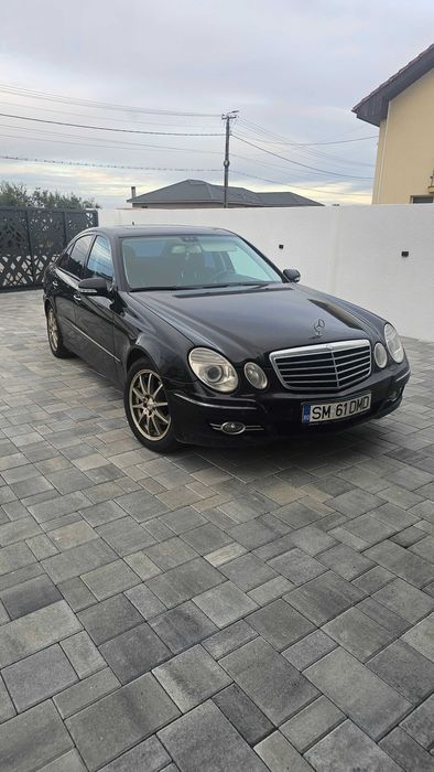 Mercedes E class w211 facelift