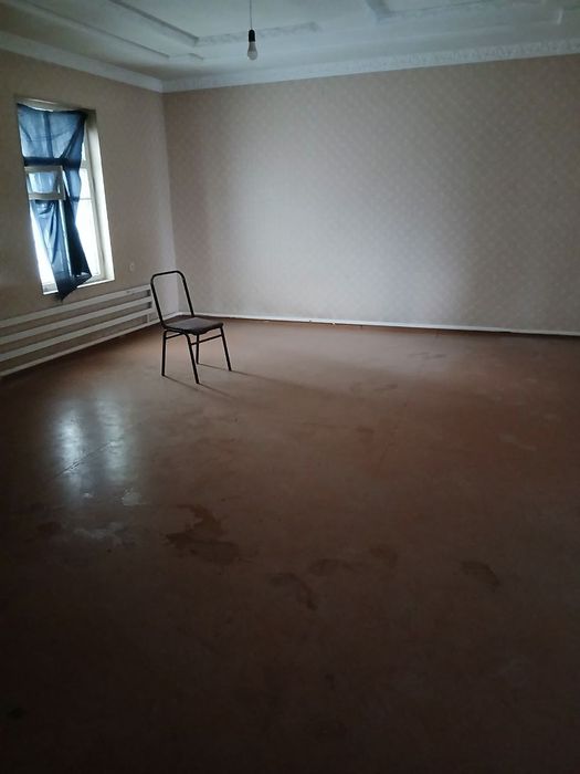 Uy ijaraga beriladi.