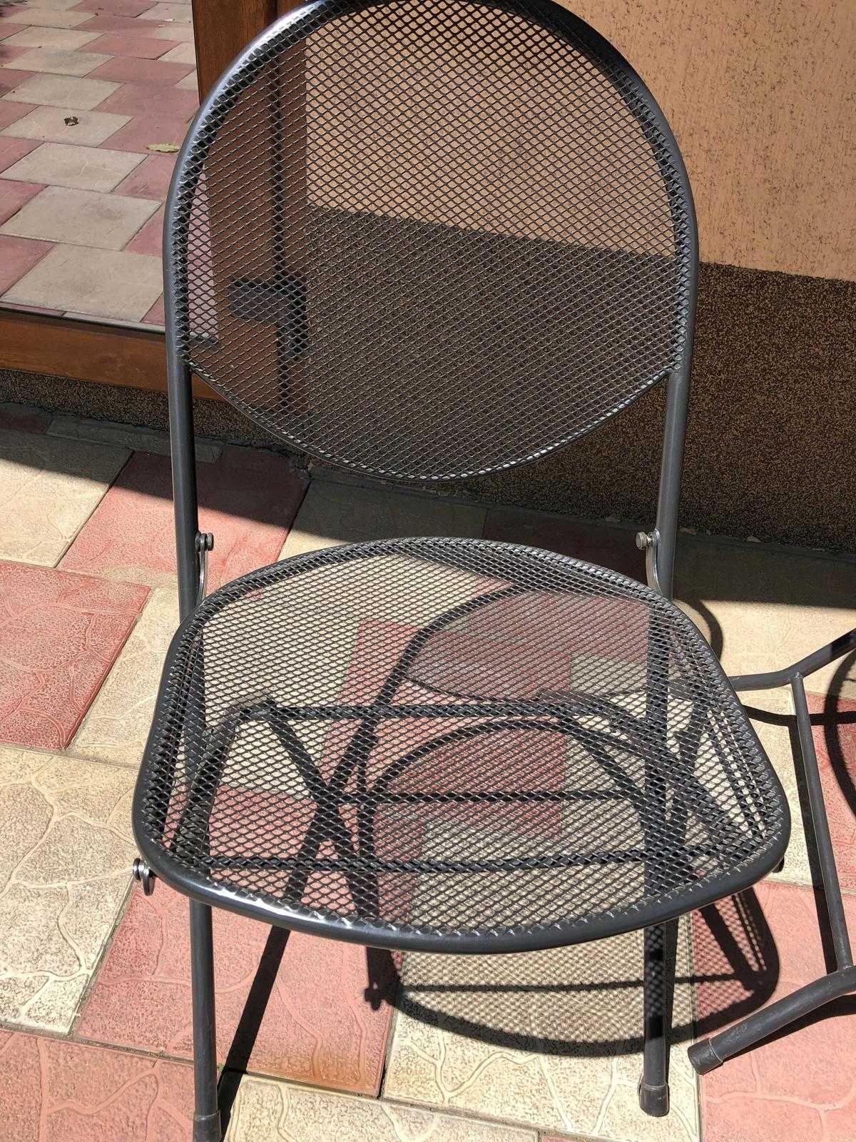 Mobilier metalic terasa/gradina: masa plianta + 2 scaune pliante