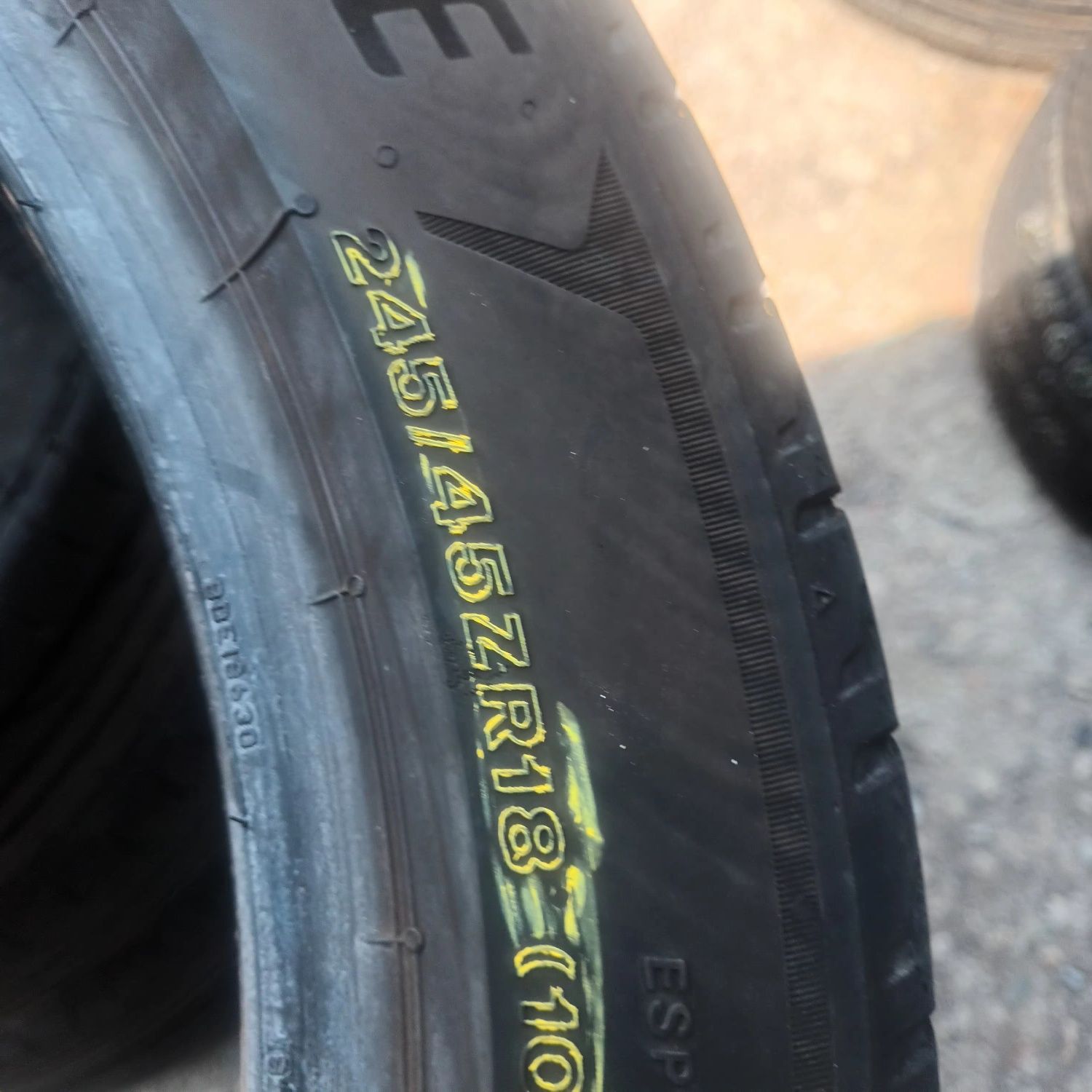 245 45 18 BRIDGESTONE 2бр.летни дот 2022г