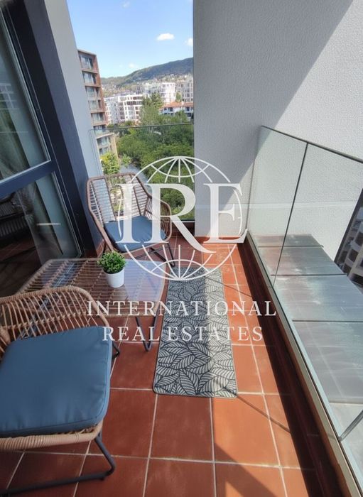 Продава се Тристаен апартамент в Варна, Бриз - 114 кв.м за 3422 €/кв.м - Снимка #8