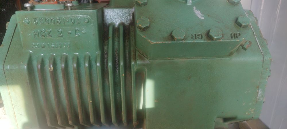 Морозильник 3х3м бетзир матор  -15с ишлайди холати Зур ишлаб турибди