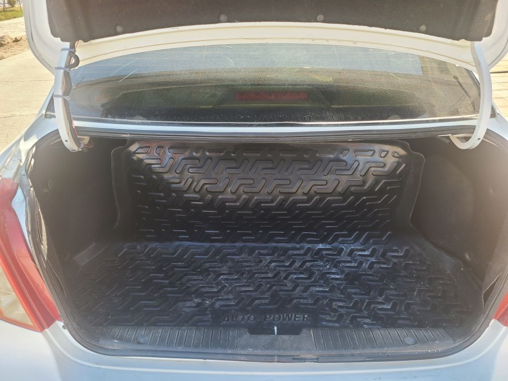 Lacetti 1.8 2013 yil sotiladi