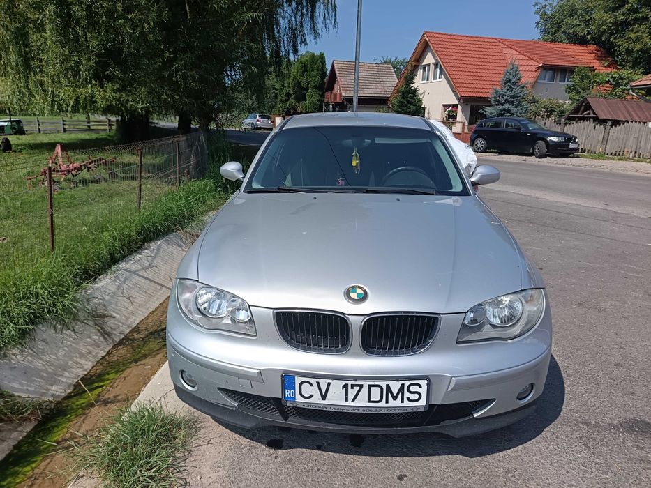 BMW avariat/ seria 1 2004