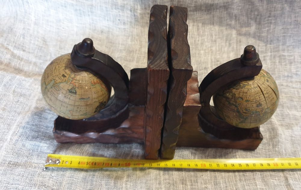 Ефектни стопери за книги