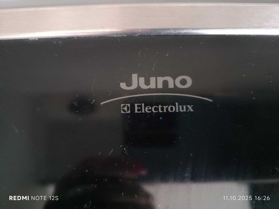 Продавам фурна за вграждане Electrolux