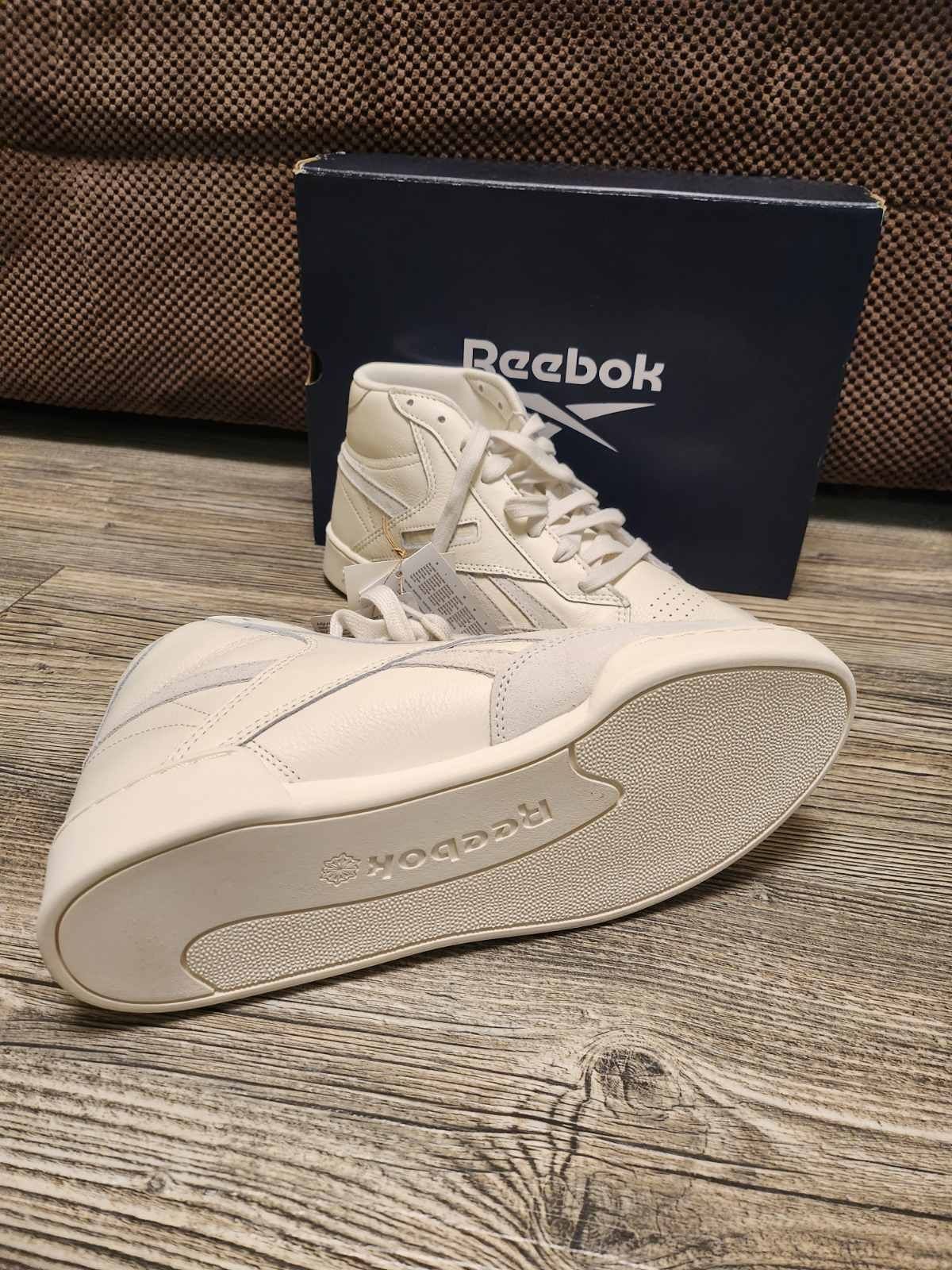 Чисто нови обувки REEBOK