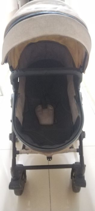 Продаётся Коляска Зимняя