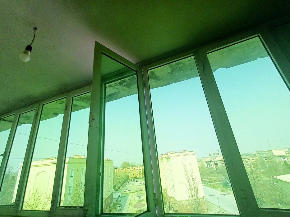 Zakanalda 3 xonali uy sotiladi