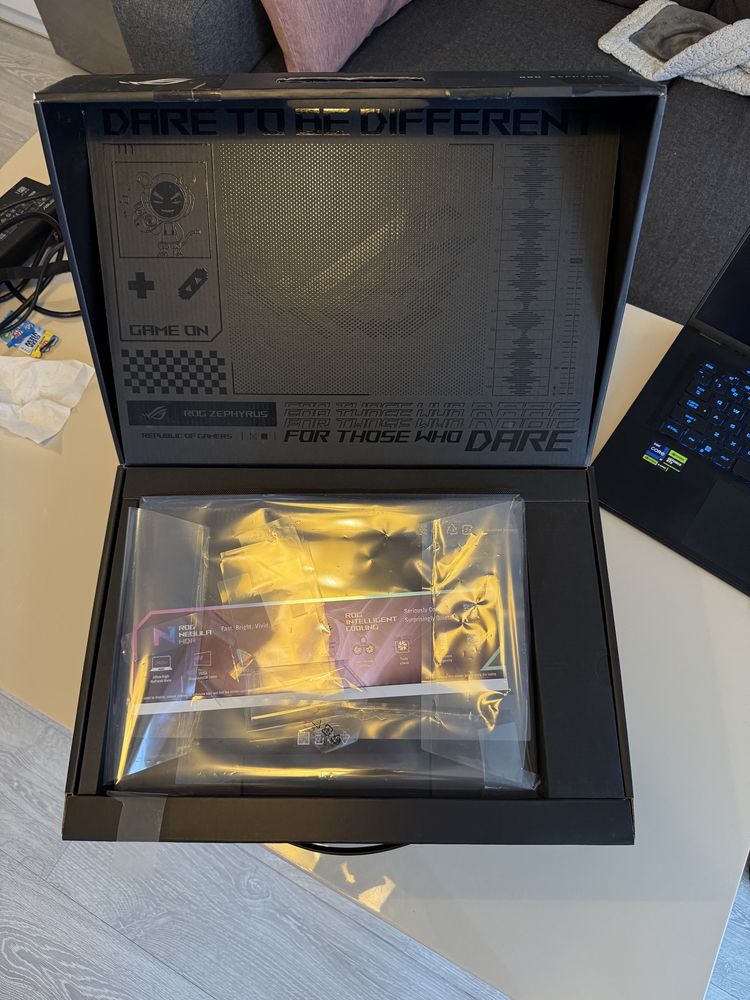 Лаптоп ASUS ROG Zephyrus M16 GU604VI-NM093W