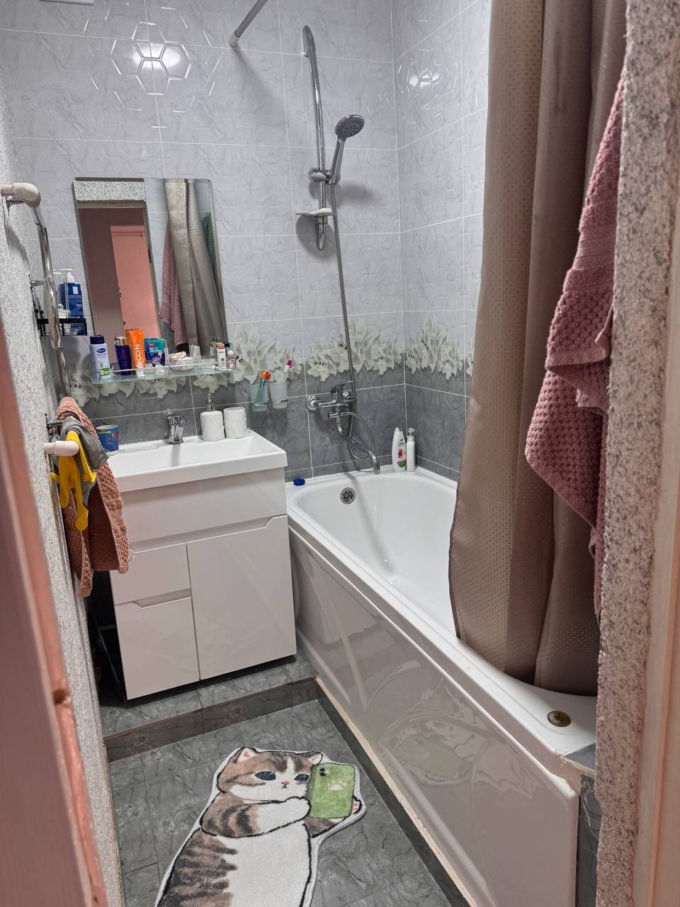 Продаю квартиру 2в3/1/2 Юнус Абад
