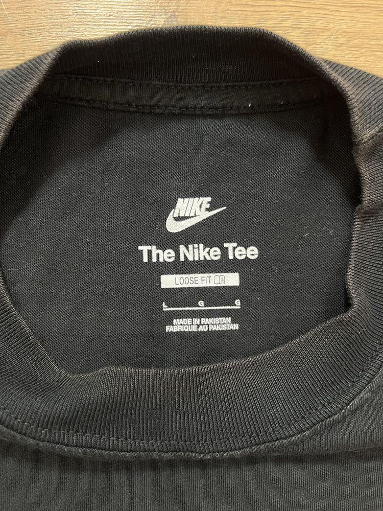 Nike мъжка тениска размер L-XL