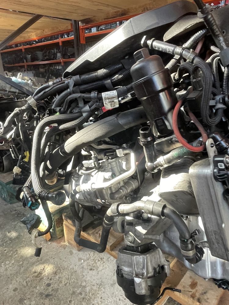 Suport filtru ulei motor BMW seria 5 G30 2.0 d 2017