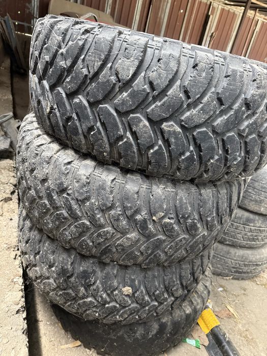 Джанти с гуми 33х12.5 р15