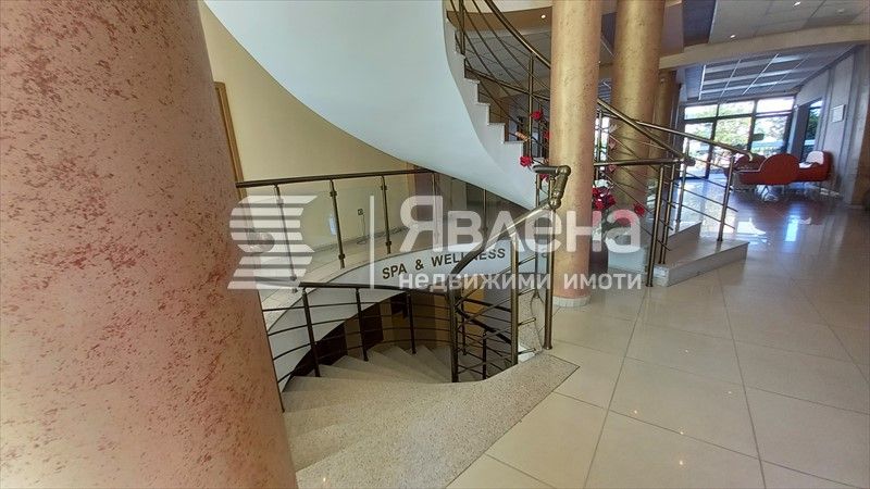 Явлена продава двустаен апартамент на метри от пяс