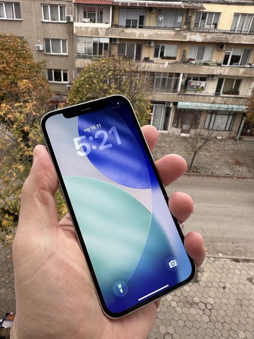 iPhone 12 Pro 256GB White 86% батерия  Много добро състояние.