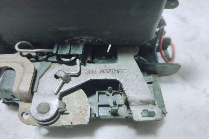 Broasca drepata spate 3b1837016c Volkswagen VW Passat B5  [din 1996 pana  2000] seria