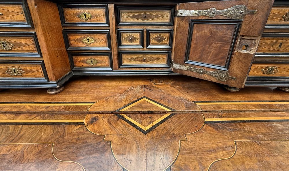Birou cabinet de scris stil Baroc perioada 1684