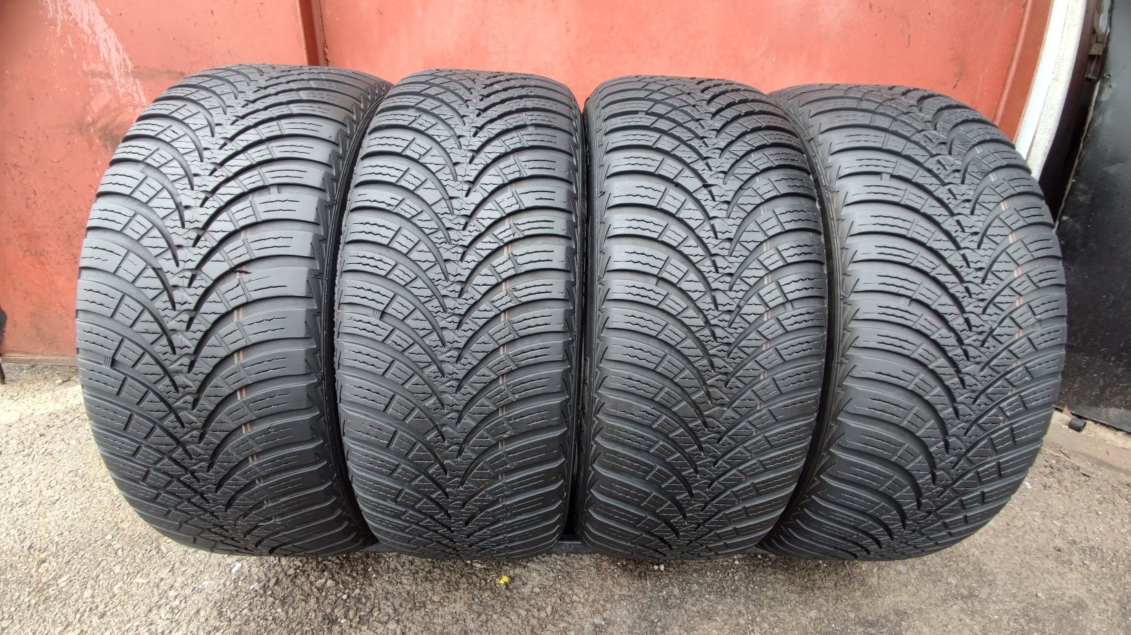 4бр. зимни гуми 205/55/16 ESA+ Tecar, dot22
dot22
6.96mm
Made in Franc