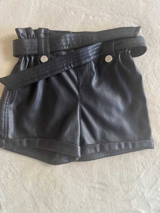 Къси панталони GUESS NEXT Okaidi River island Mango Denim co Zara