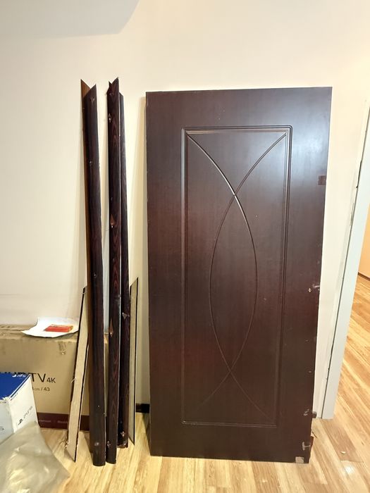 Отдам двери бесплатно