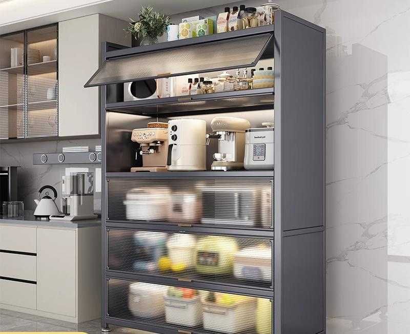 Shkaf balkon uchun, yuqoriga ochiluvchi eshikli, changdan himoya