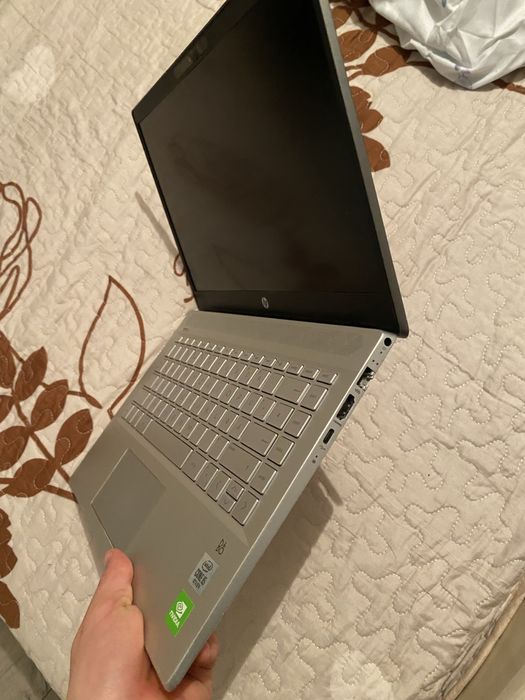 Laptop hp 14-ce3011ng