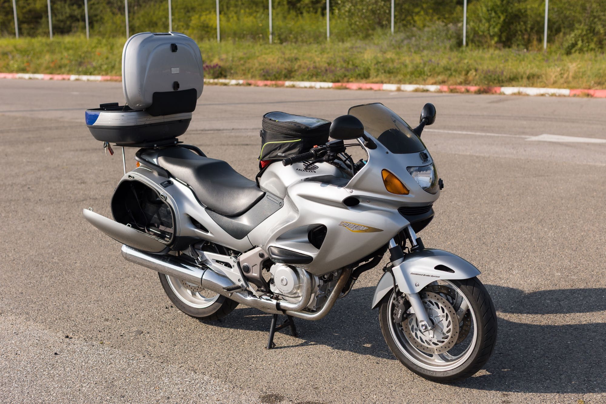 Honda NT 650V Deauville