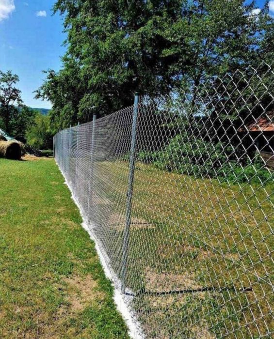 Vindem garduri la comanda