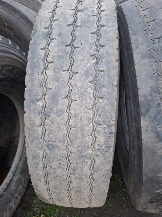 Vand 1 anvelopa 13R 22.5 buna fara defecte
