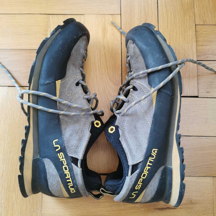 La sportiva N43,5 - туристически обувки