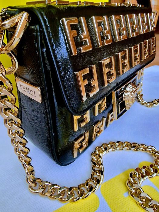 Geanta Fendi piele naturala 100%,card,saculet, certificat