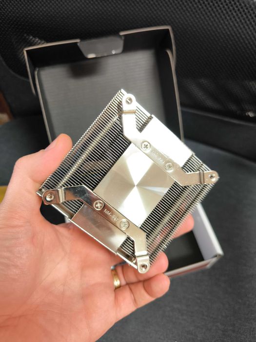 Cooler Noctua L9i 17xx + funduct