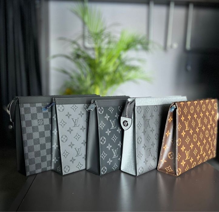 Чанта / тип плик Louis vuitton