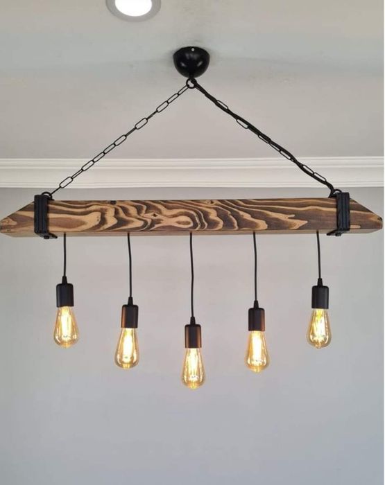Lustră rustică, vintage, lemn