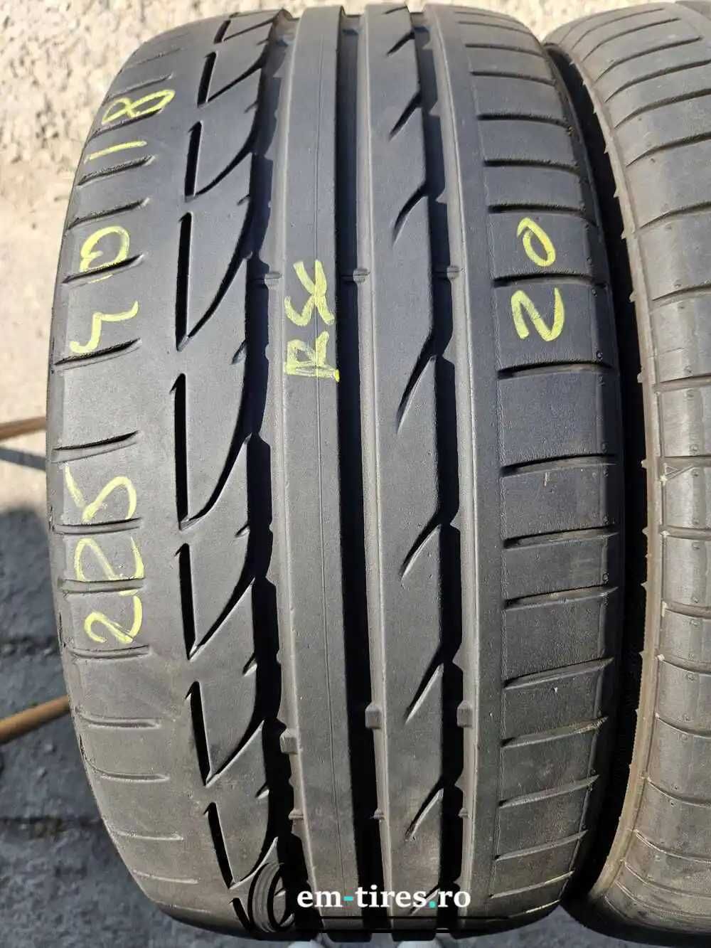 SET 2 Anvelope Vara 225/40 R18 BRIDGESTONE Potenza S001  - Runflat