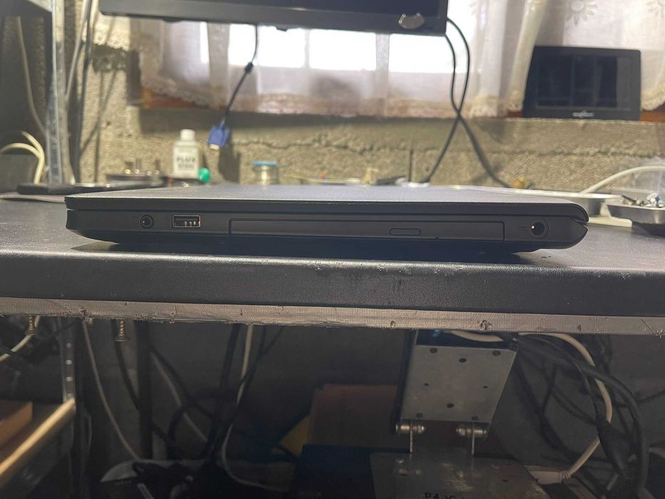 Laptop Fujitsu A555G i5-5200U 8GB SSD 256 GB Radeon R7 M260