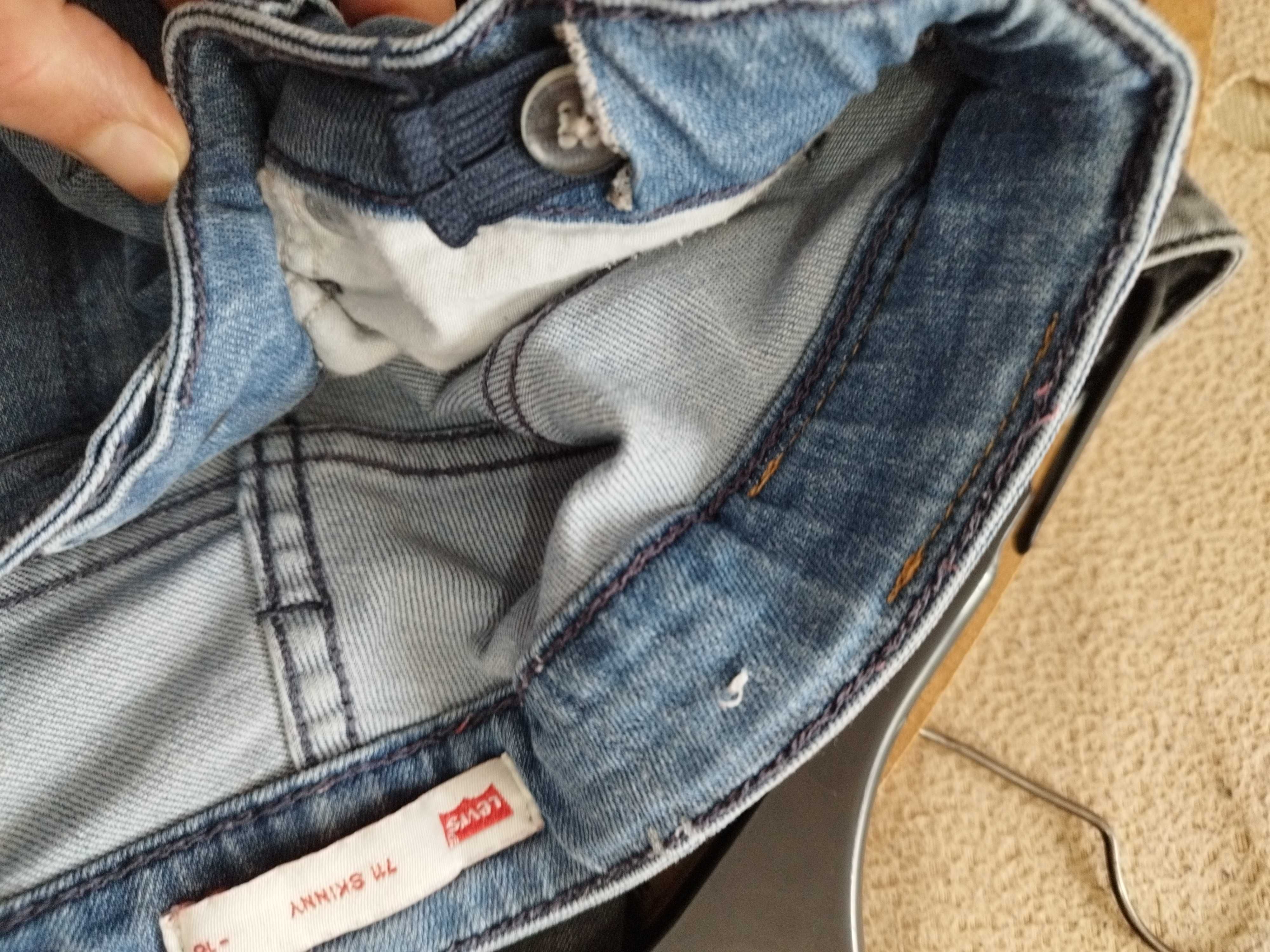 Оригинални слим дънки Levis,Diesel